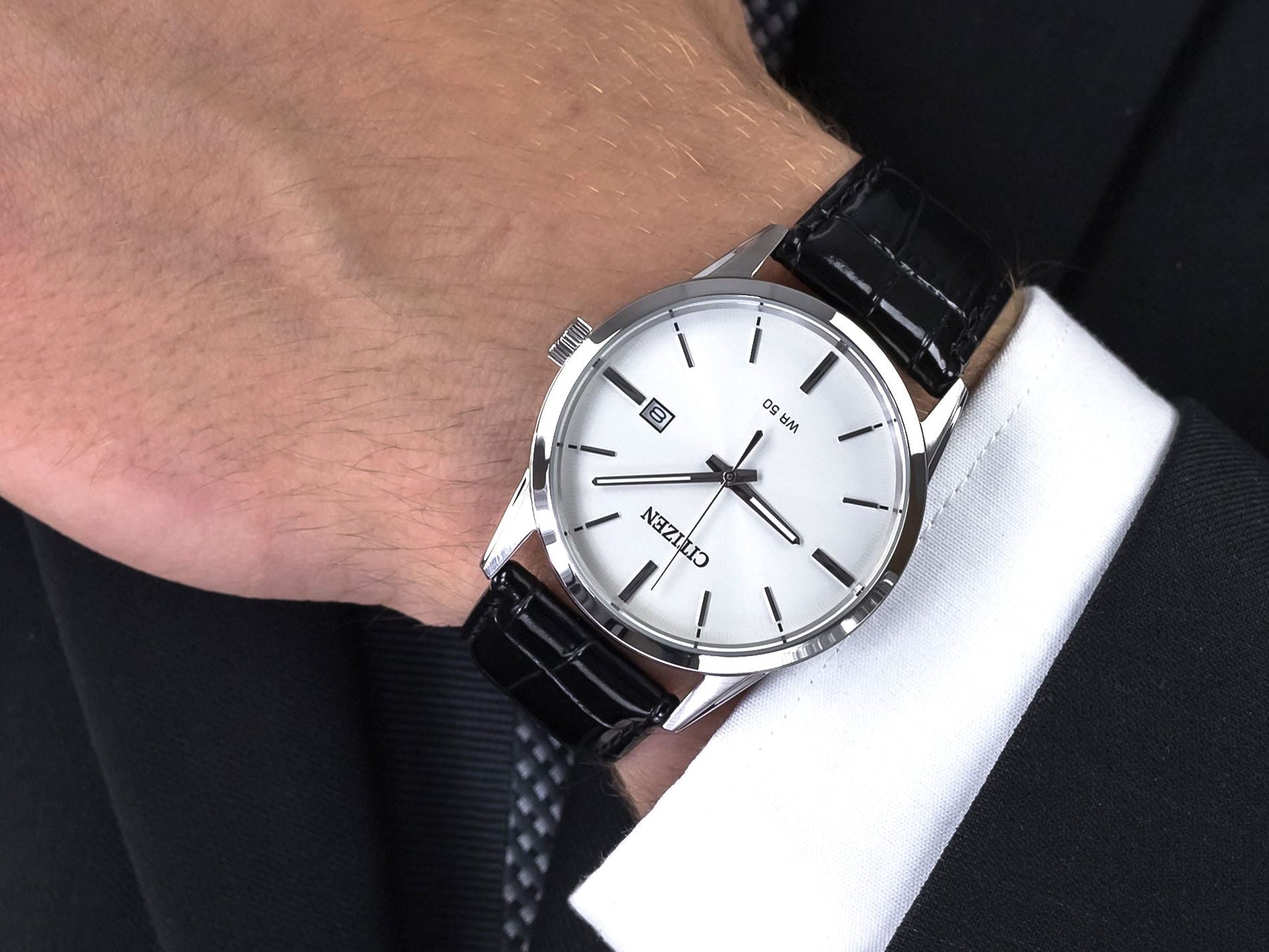 Classic Leather Strap Watch Black Dial
